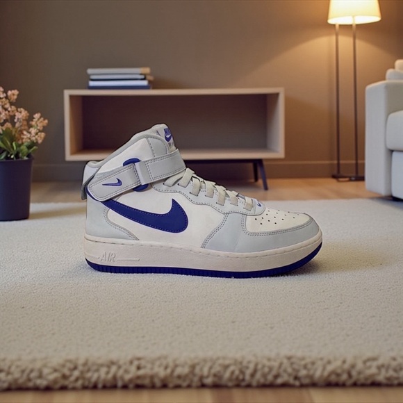 Nike Air Force 1 Mid Sneakers – Light Blue/Navy/White – Size 7Y (8.5W)